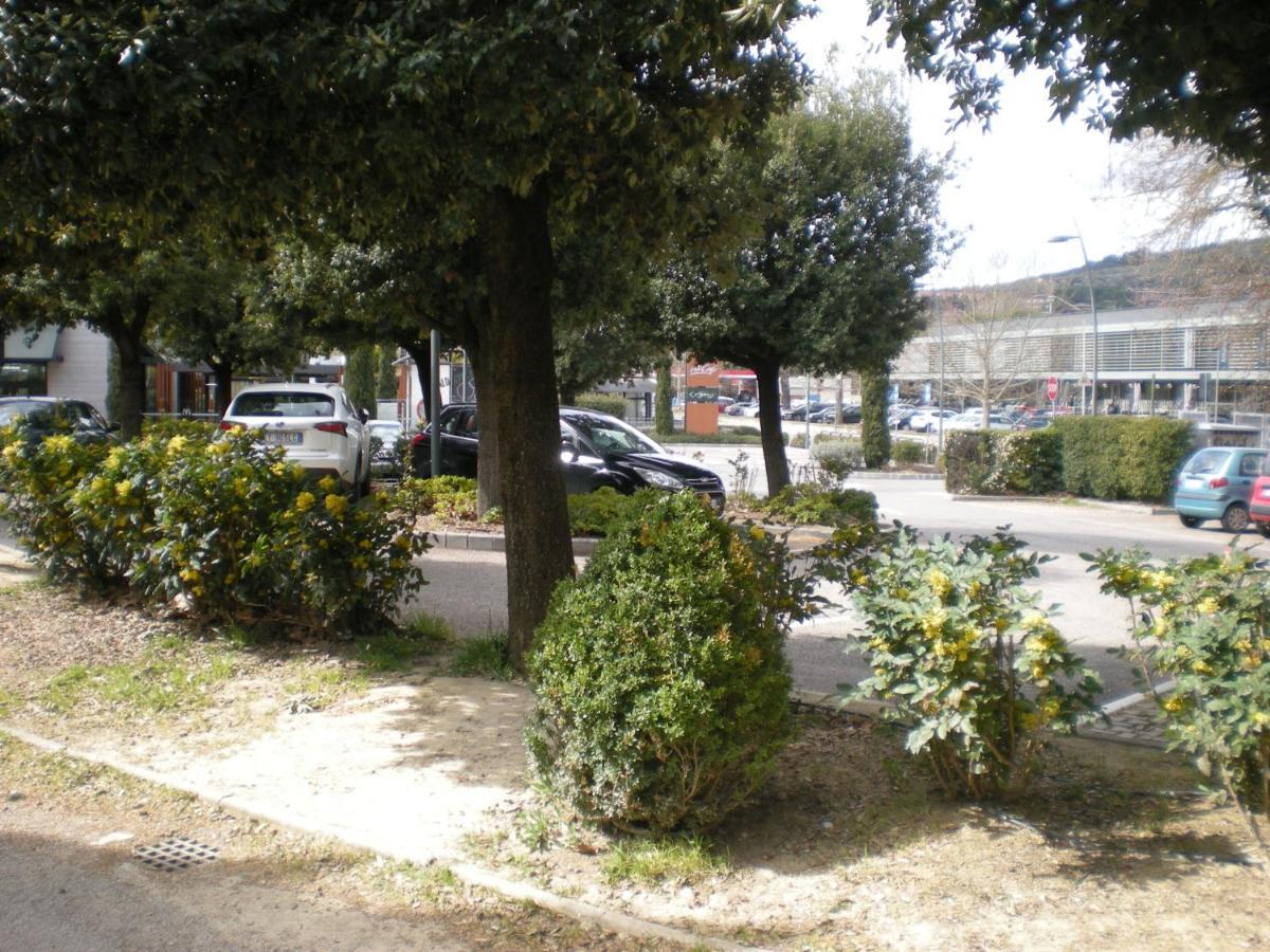 Charming Apartment Tilli With Parking Перуджа Екстериор снимка